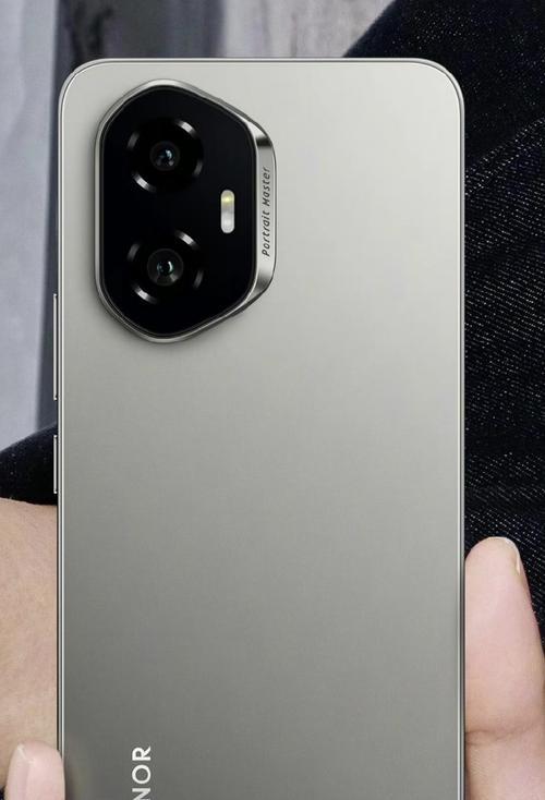 玩王者荣耀手机背面是什么？背面设计有何特殊之处？