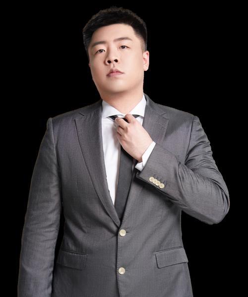 Cf马哲占多少股份？马哲在Cf中的股份比例是多少？